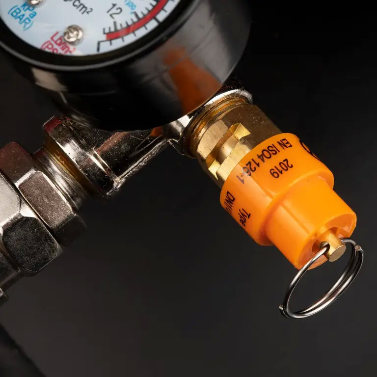 کمپرسور باد 50 لیتری 2 اسب بخار